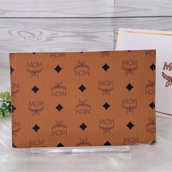 MCM Congniac Monogram Envelope Clutch - Picture 2 of 5